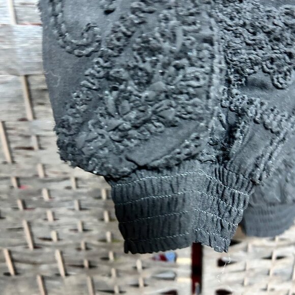 Intermix Womens Blouse Size Small Black Textured Lace Raw Silk Long Sleeve - Picture 6 of 7